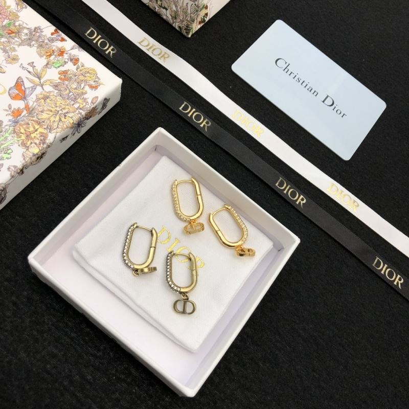 chr1st1an D10r earrings